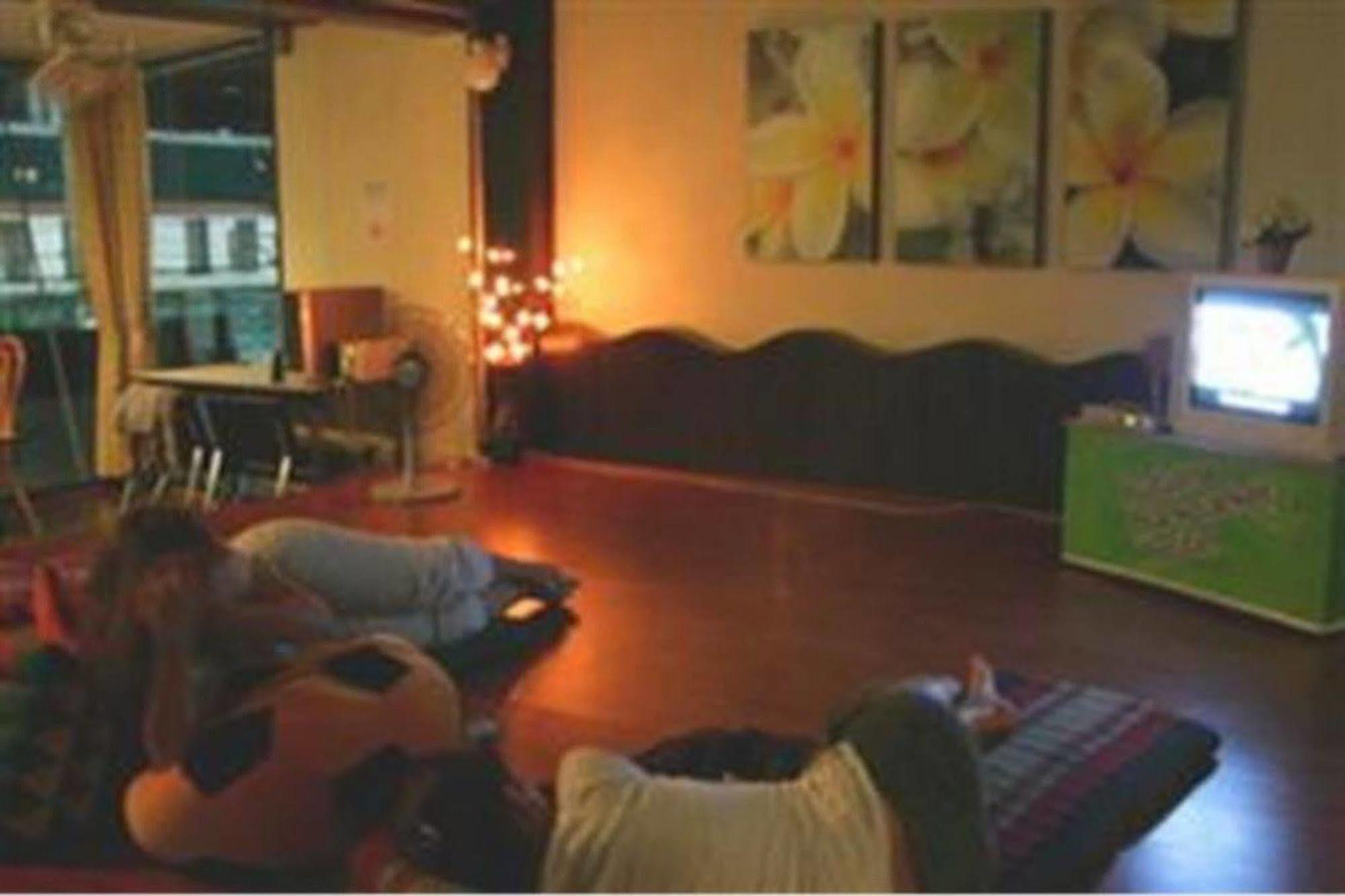 Patong Backpacker Hostel Екстериор снимка